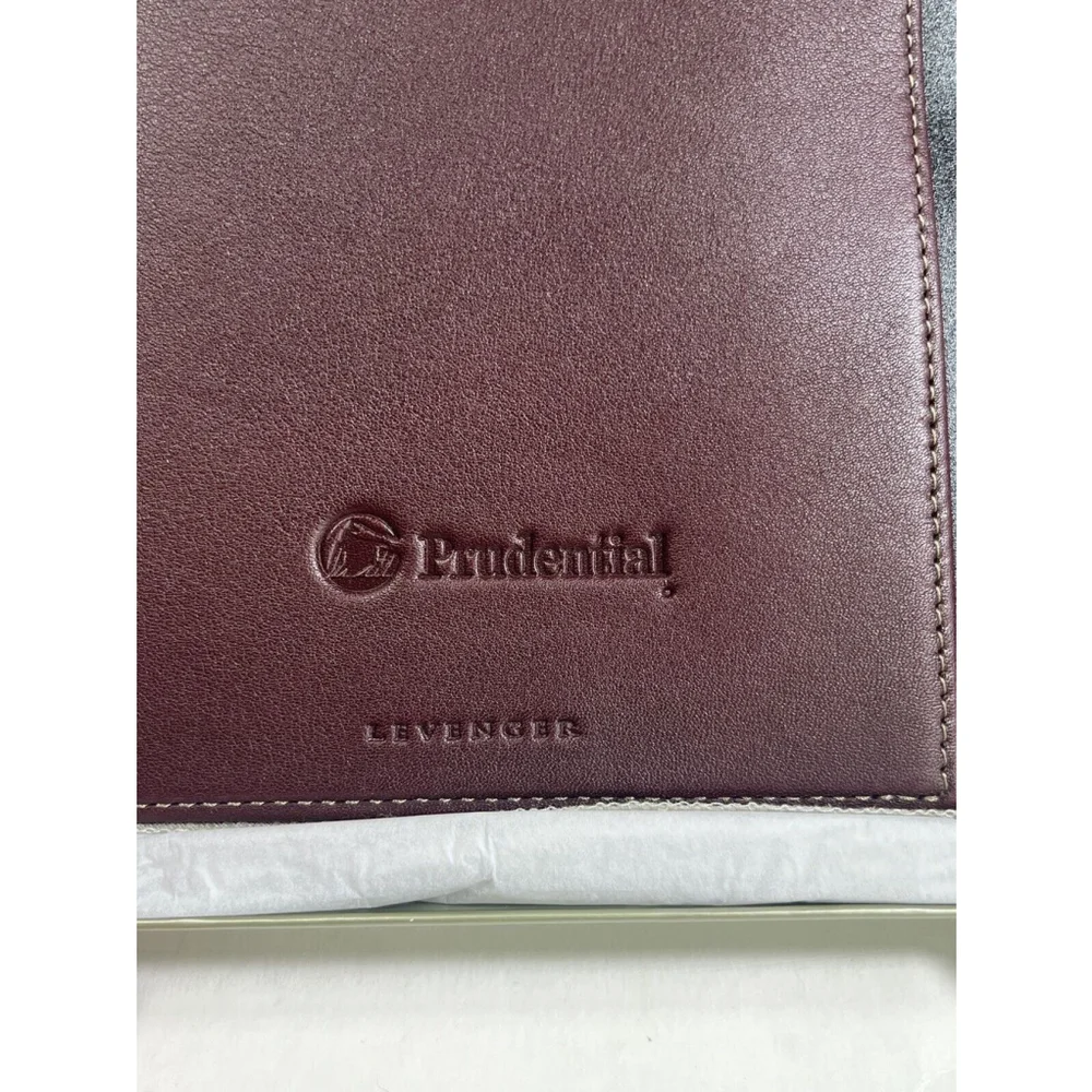 Levenger Circa‎ Cordova Leather Foldover Notebook Junior Size New In Box